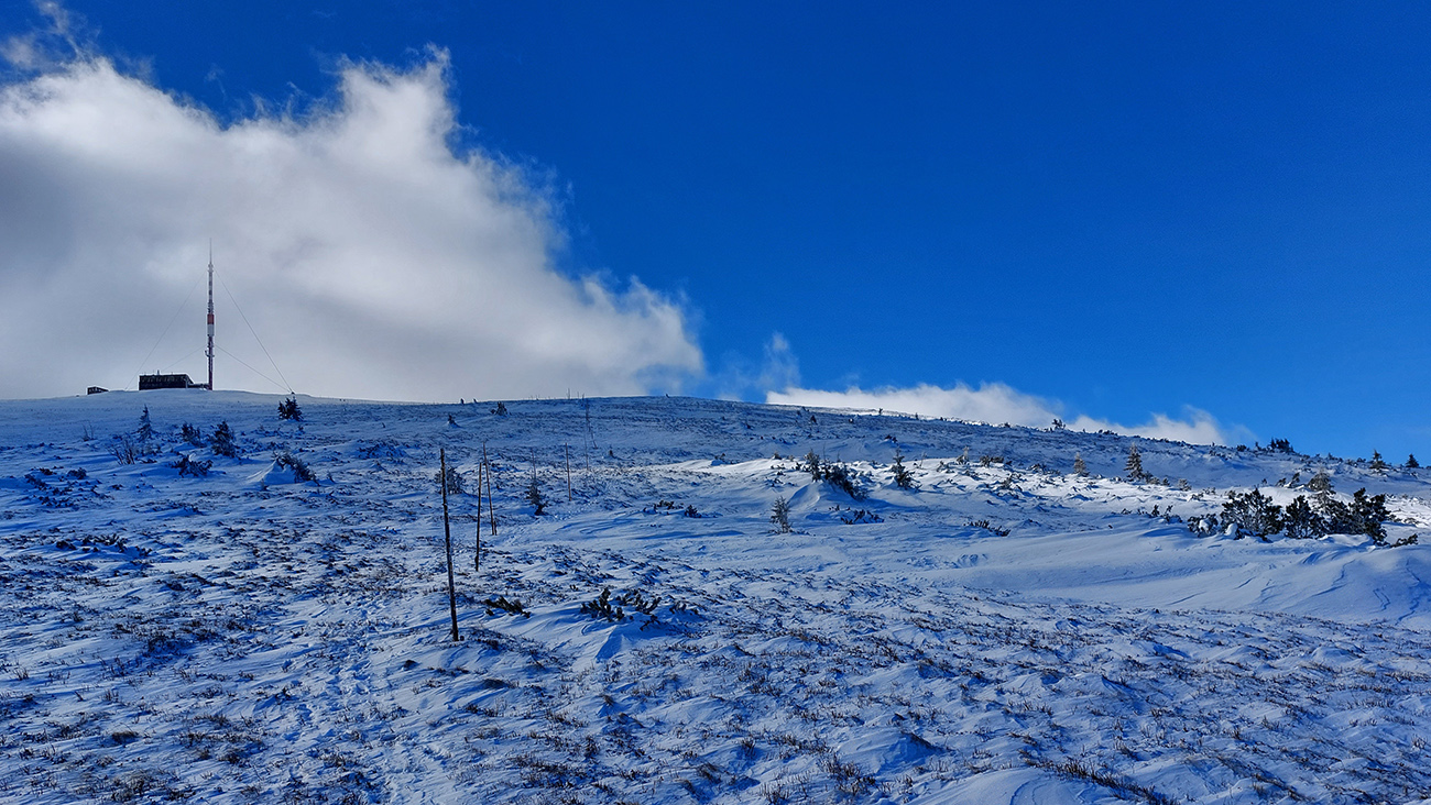 Trochu sa začína ten vysielač skrývať či čo... Trochu_sa_začína_ten_vysielač_skrývať_či_čo...