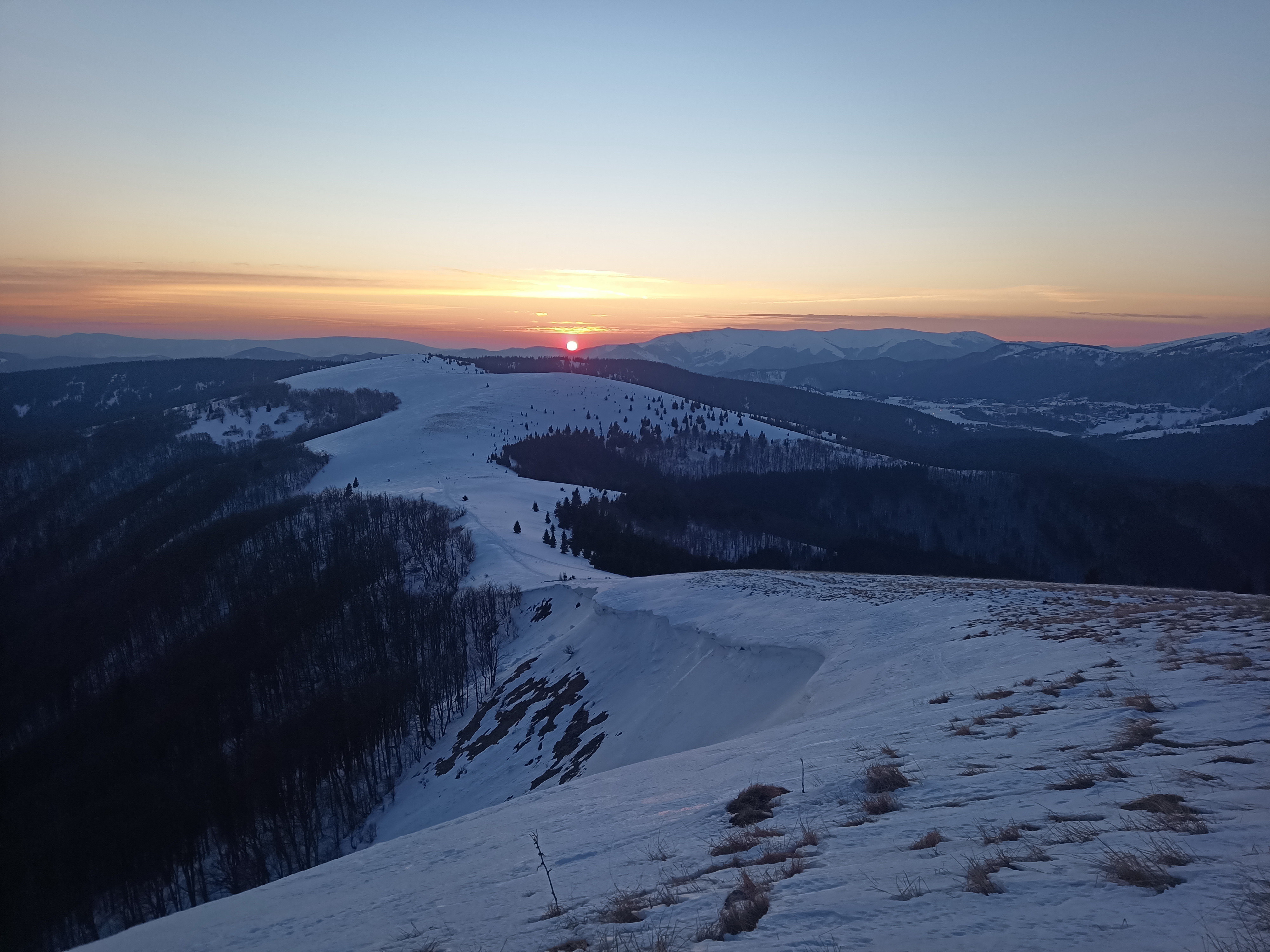 Západ slnka z Kozieho chrbta ako za odmenu Západ_slnka_z_Kozieho_chrbta_ako_za_odmenu