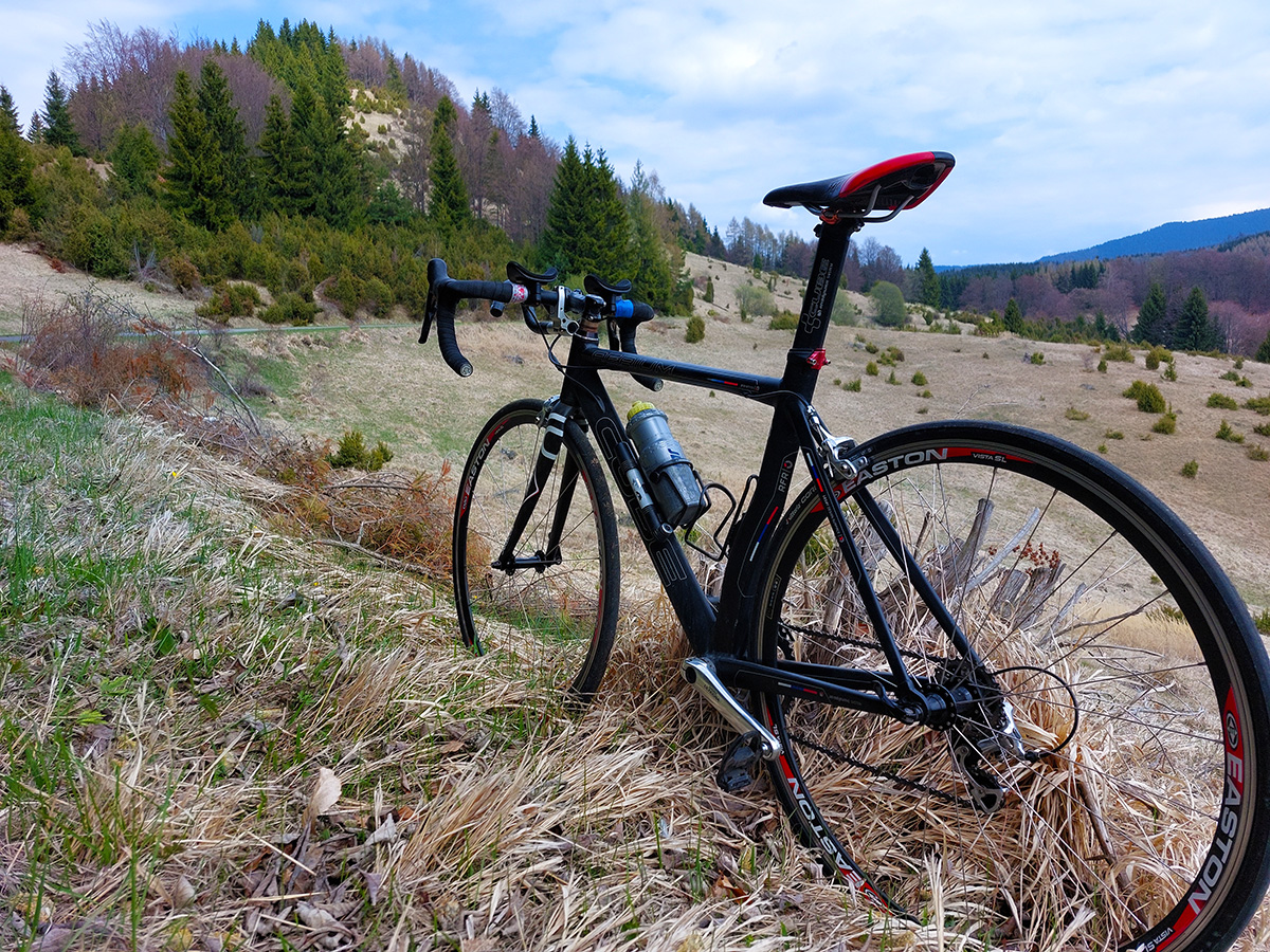 pod-polanou-na-cestaku