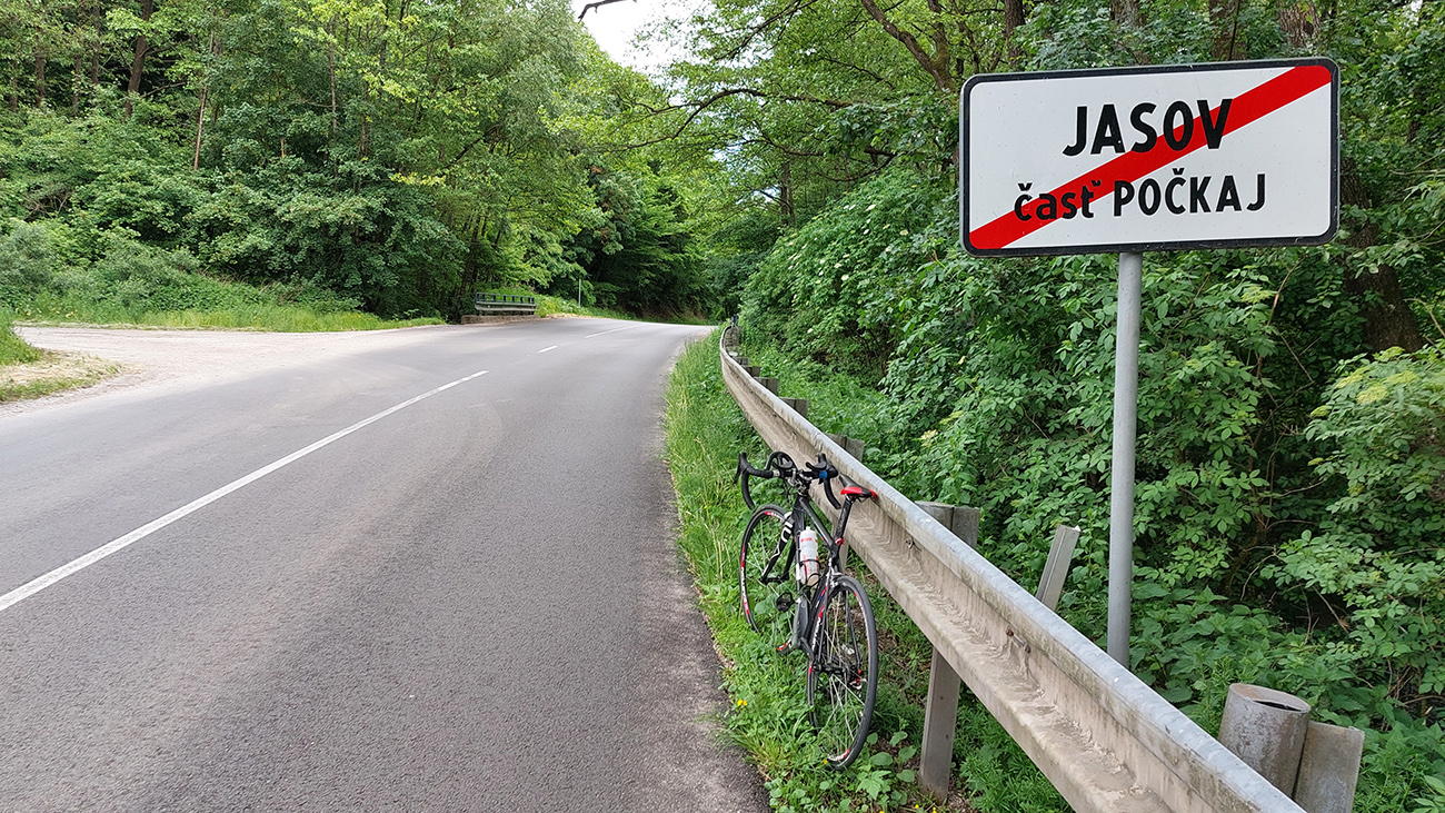 Do_zbierky_miestopisných_kuriozít_:-)