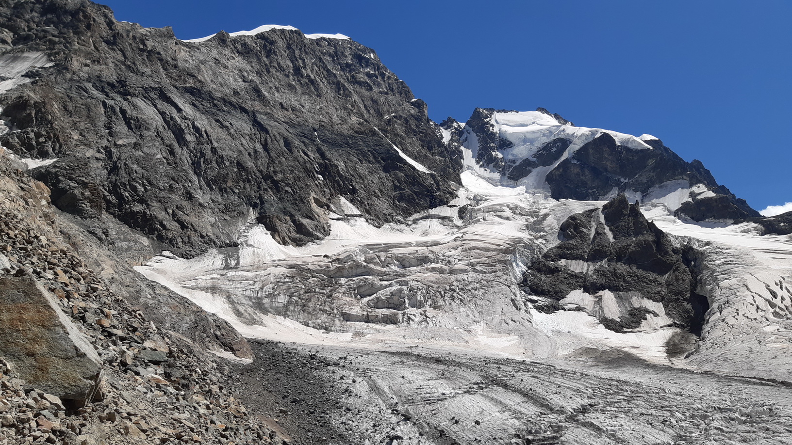 piz-bernina-nastup-na-biancograt-aktualne