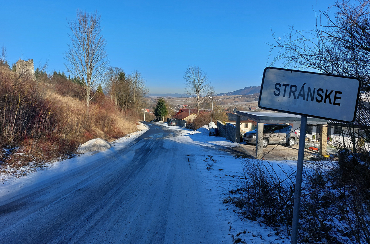 A vjazd do Stránskeho ešte väčšia sranda. A_vjazd_do_Stránskeho_ešte_väčšia_sranda.
