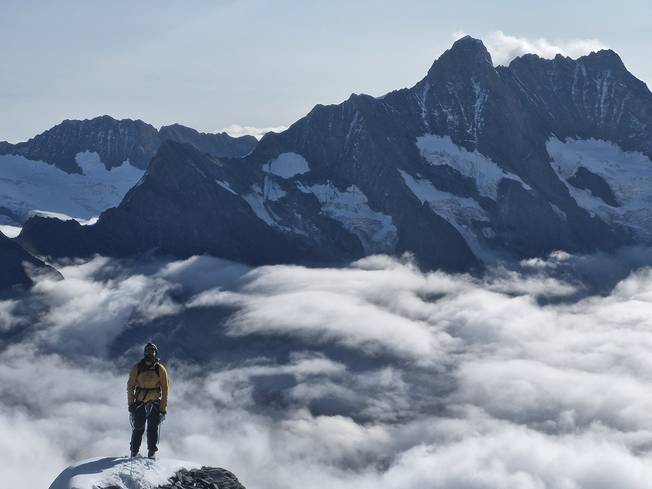 Zase Schreckhorn a Lauteraarhorn. Zase_Schreckhorn_a_Lauteraarhorn.